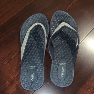 Women’s sandals